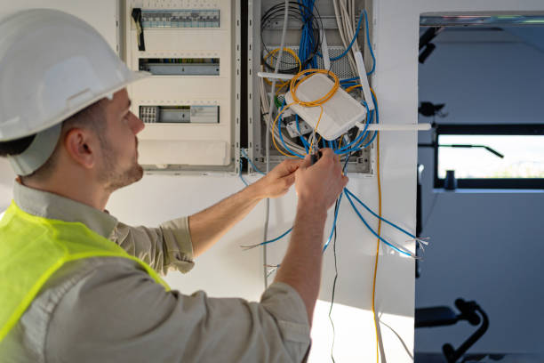 Best Emergency Electrical Repair  in Cleveland, TX